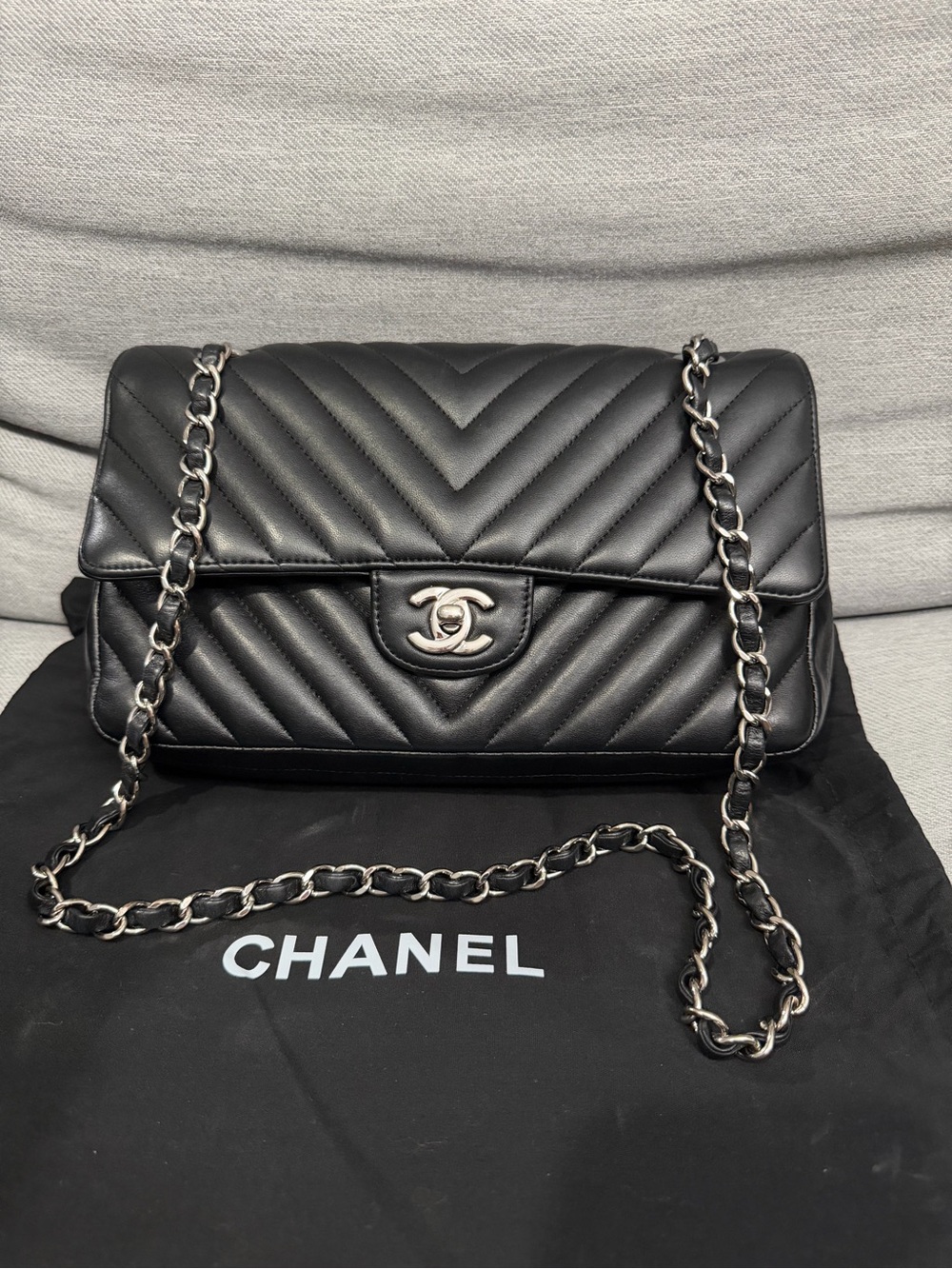 Chanel Black Chevron Quilted Leather Shoulder Bag medium double flap
